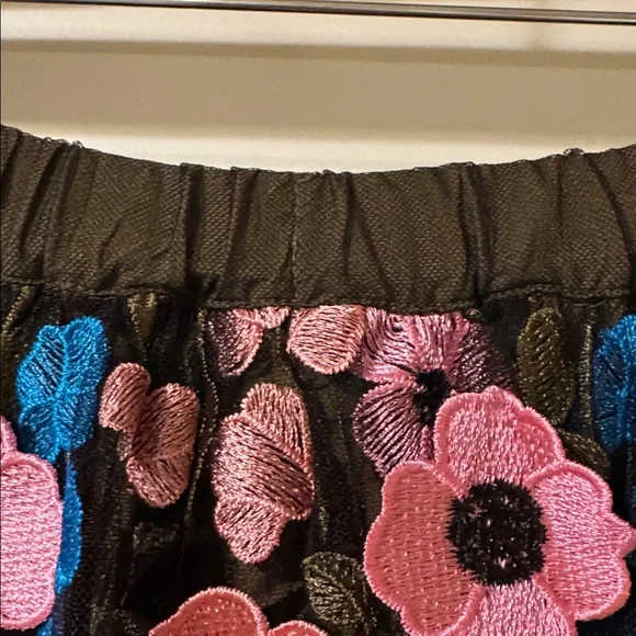 Floral Embroidered Skirt - Picture 3 of 3